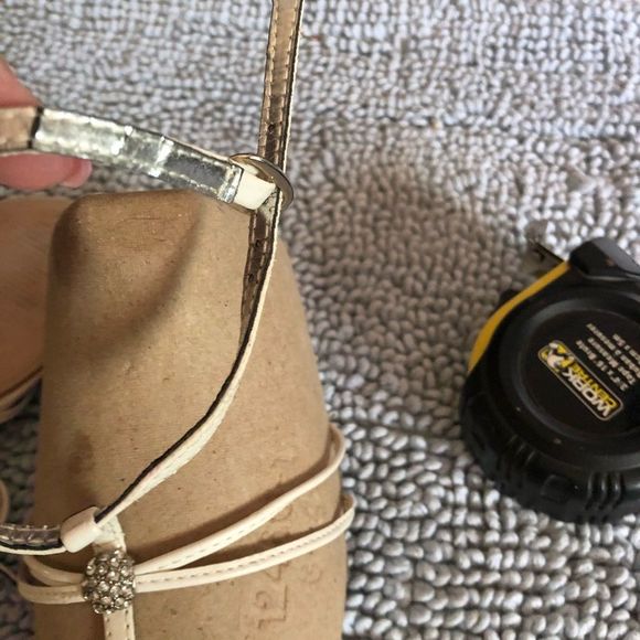 La Château  strapy white kitten heel sandals  6 - Picture 5 of 11